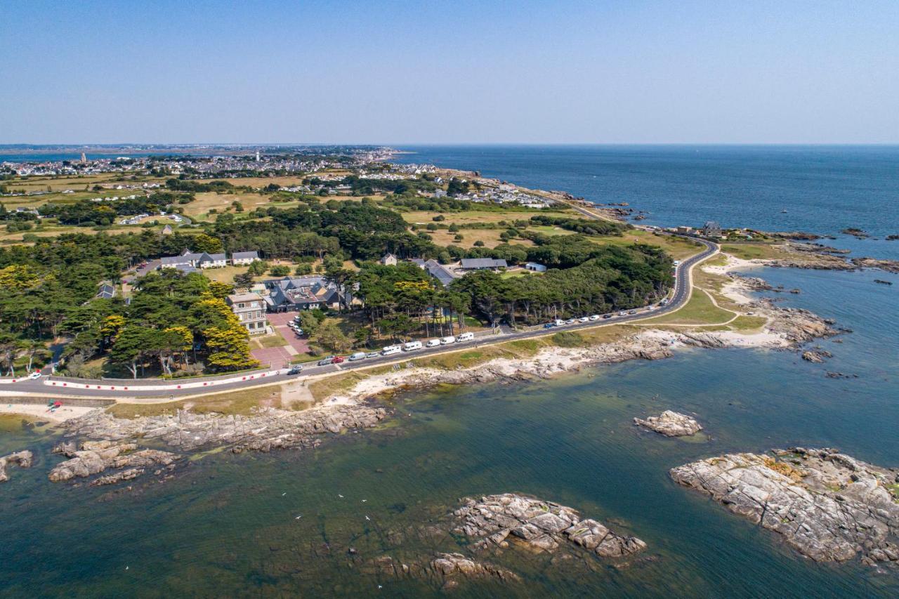 ホテル Domaine De Port Aux Rocs ル・クロワジック エクステリア 写真